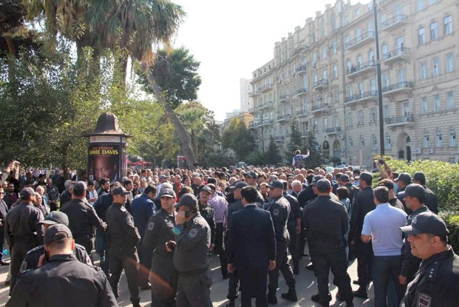    Milli Şuranın mitinqini kimlər təyin edir?   