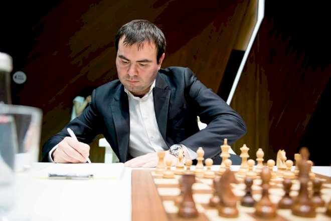    Şəhriyar irəlilədi   