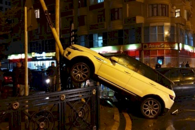    Bakıda qeyri-adi qəza: “Range Rover“ görün hara çıxdı   - Fotolar