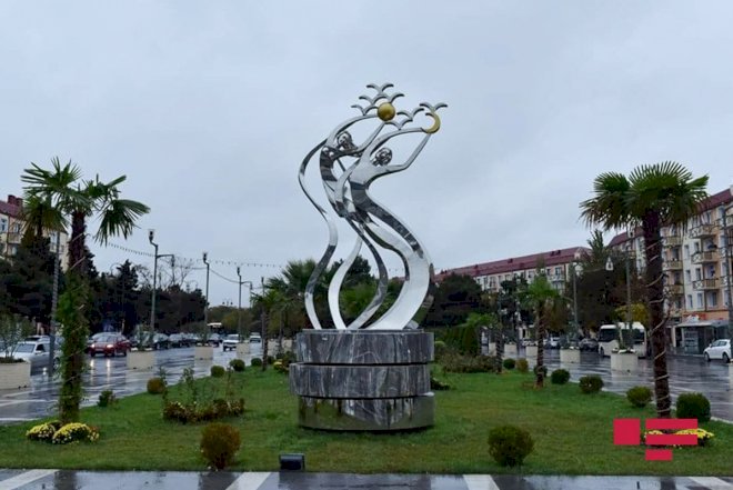    Sumqayıtda gender bərabərliyini tərənnüm edən abidə qoyuldu - Foto   