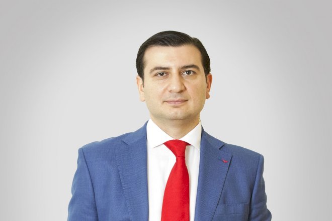    “İlqar Məmmədov ReAL-ı Kommunist Partiyasına çevirmək istəyir” -   İstefa verən Azər Qasımlı