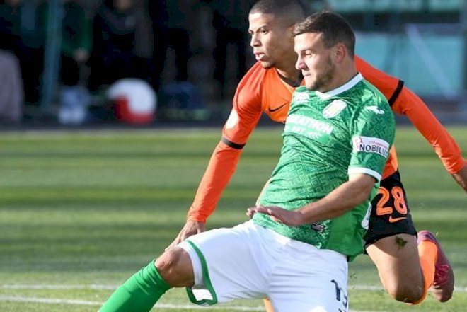    “Azərbaycanda olarkən vətəndaşlığımı dəyişməyi təklif etdilər” – Ukraynalı futbolçu   