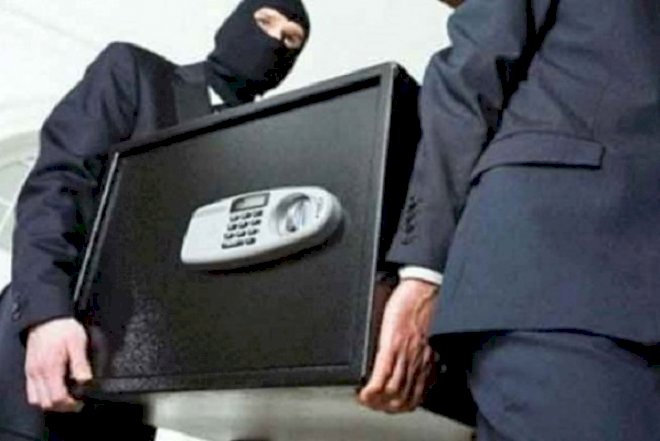    Yasamalda 10 minlik seyf oğurlandı   