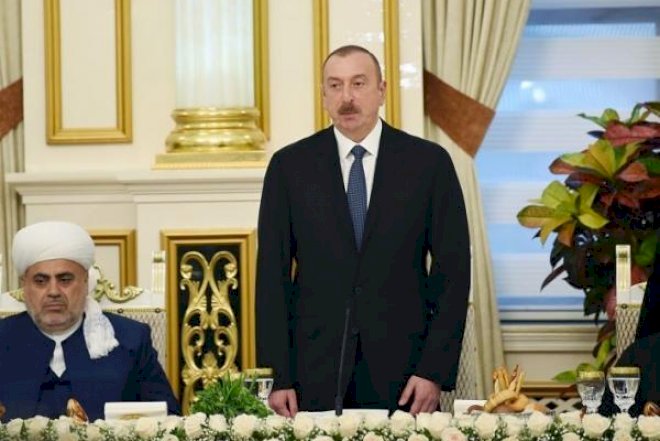    Prezident Allahşükür Paşazadəyə “Heydər Əliyev” ordeni təqdim etdi   