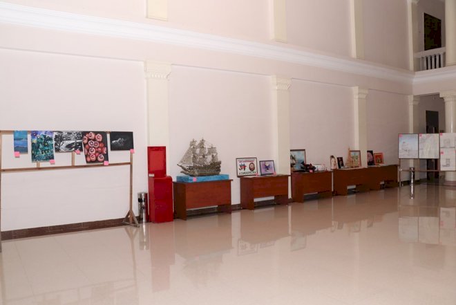    Bu universitetimizdə dəyəri 5 min manatdan çox olan əl işi sərgilənir - Foto   