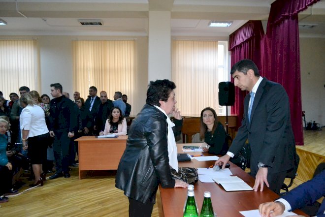    Yasamalın yeni icra başçısının sakinlərlə ilk görüşü   