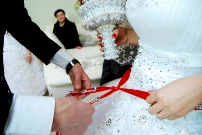    Bakirə olmayan qızların yeni fırıldağı – Dünya etiraz edir   