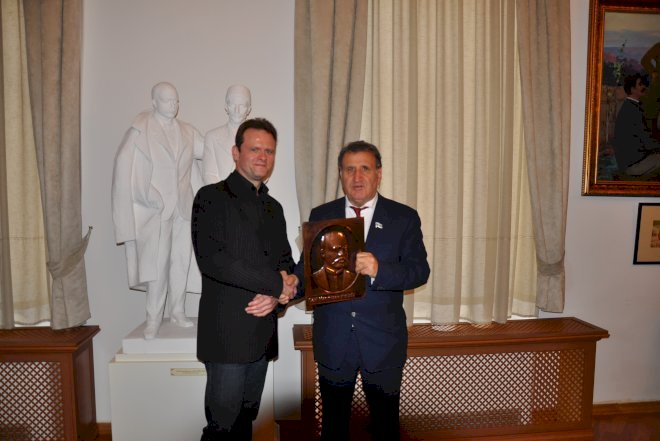    Cəlil Məmmədquluzadənin nəticəsi Azərbaycana gəldi - Foto   