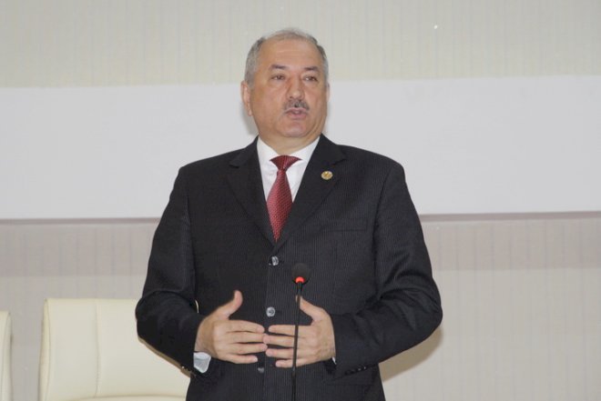    İcra başçısı bacısı oğlunu köməkçi götürüb? -   Rəsmi açıqlama