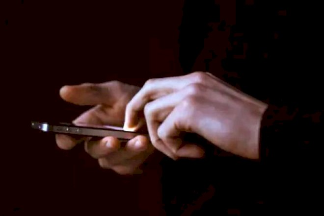    Müştərinin lüt şəklini öz telefonuna yolladı – “Apple” əməkdaşından şok əməl   