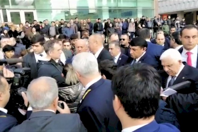    Prezident “28 May” stansiyasının qarşısında sakinlərlə görüşdü -   VİDEO