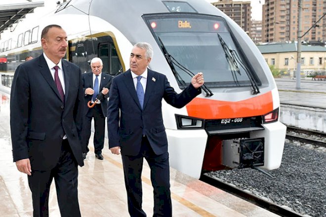    İlham Əliyev Pirşağı dəmir yolu stansiyasının açılışında - Foto   