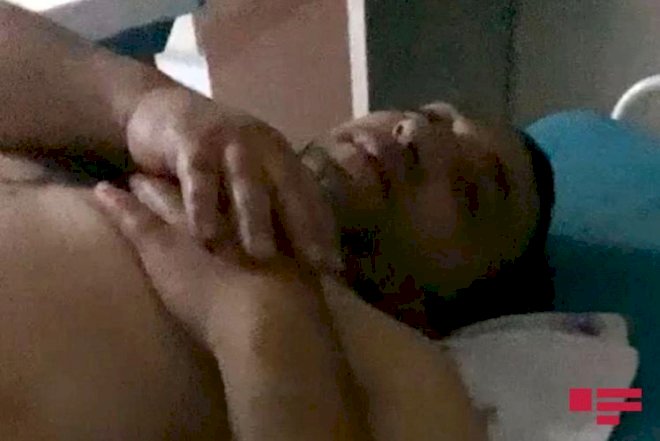    Paytaxtda avtobus sürücüsü ürəyindən bıçaqlandı - Foto   