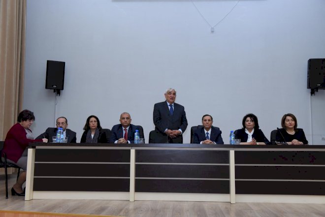    Novruz Məmmədov kollektivə təqdim olundu   