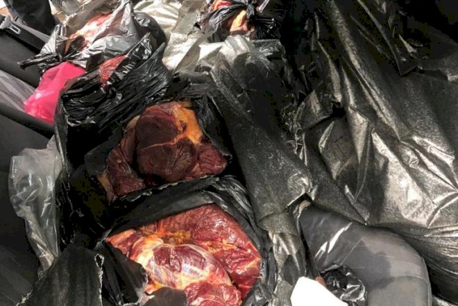    8-ci km bazarında kilosu 5 manata satılan ət - Fotolar   
