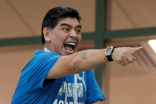    Maradona istefa verdi   
