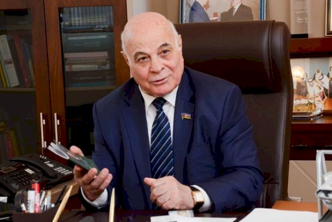    “Bəzi deputatlar cümlələri düzgün qura bilmirlər, fikirləri düzgün anlaşılmır”   