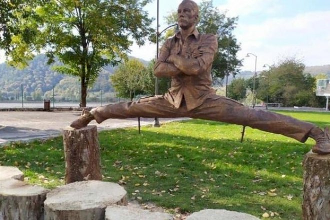    Van Damm Azərbaycana təşəkkür etdi -   Foto