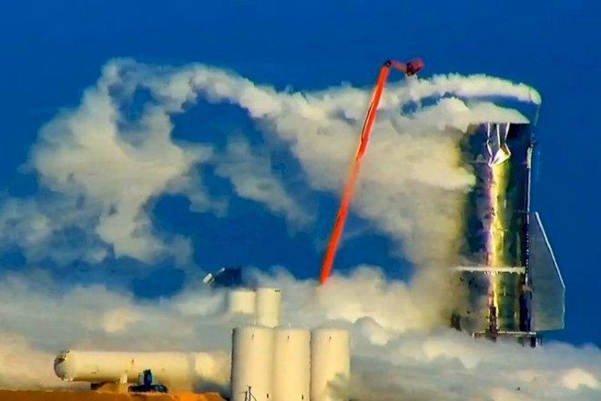    İlon Maskın kosmik gəmisinin prototipi partladı   