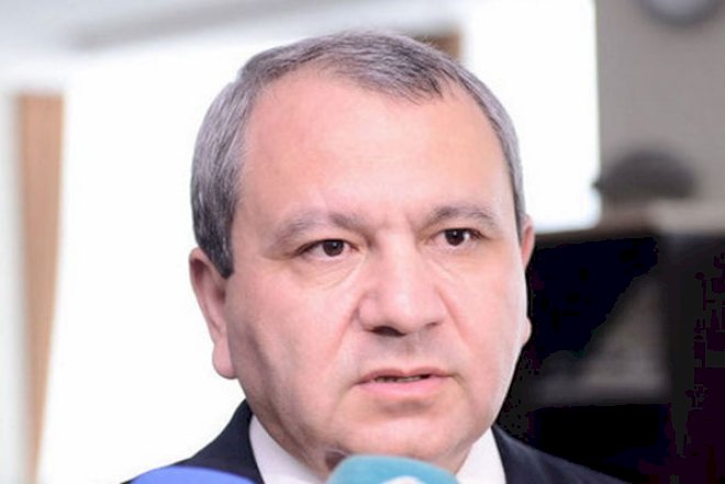    Rektor zəhərlənən qızlara görə xəstəxanaya getdi   