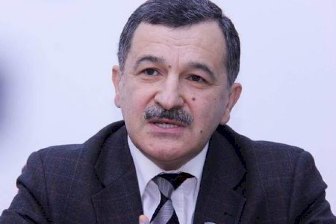    “Oraya necə buraxması sual doğurur” – Deputat Ata Abdullayevdən danışdı   