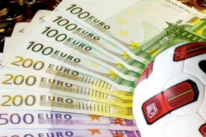    Lotereyadan qazandığı pulla azarkeşi olduğu klubu satın aldı   