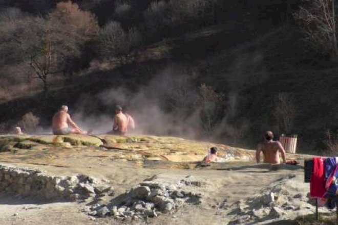    Ermənilər Kəlbəcərdə buğlanır... -   Fotolar