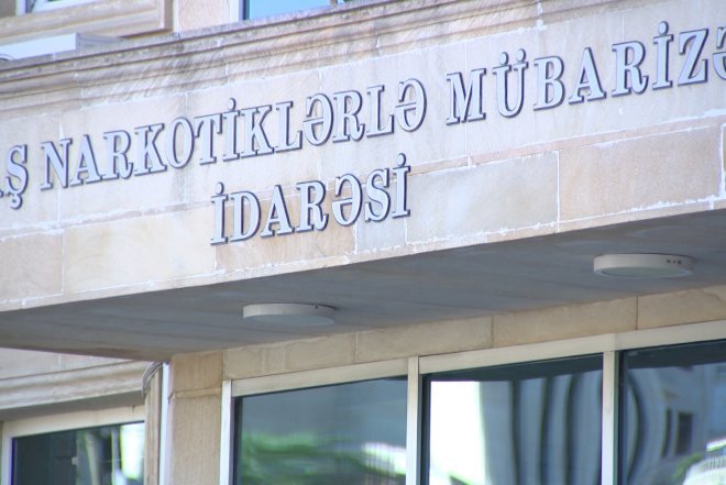    Polis narkotik vasitələrin satışı ilə məşğul olan şəxsləri tutdu - Fotolar   