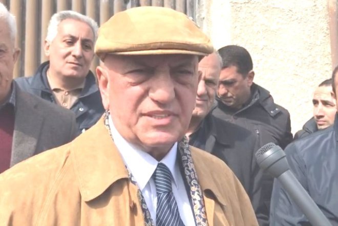    HƏPçi... Ya səbr – Əli İnsanov tək səbrlə başladı   