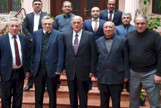    Əli İnsanovun partiyasının adı plagiat çıxdı -   Foto
