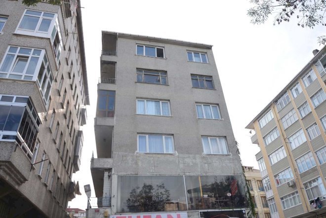    Əli Əsədov bu bina ilə bağlı iki nazirliyə tapşırıq verdi   