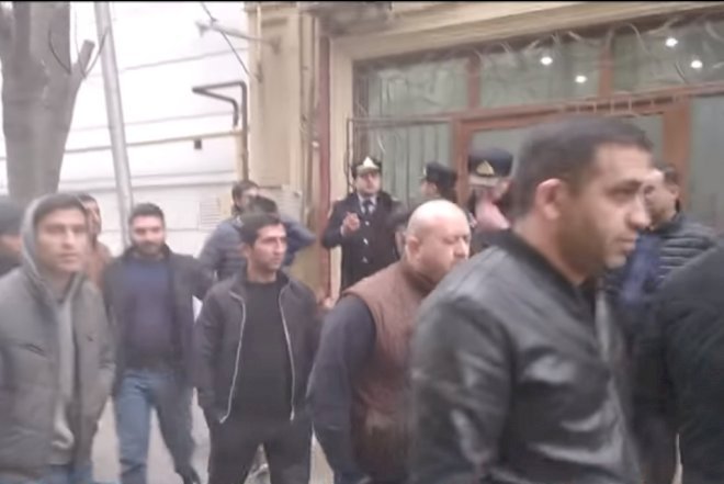    “Gömrüyün bu cür özbaşınalığına hökumət reaksiya verməlidir” +   Video