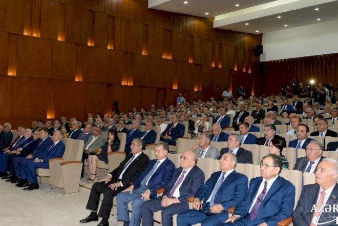    Hakimiyyətdə nə baş verir? – Yeni parlamentdən gözləntilər   
