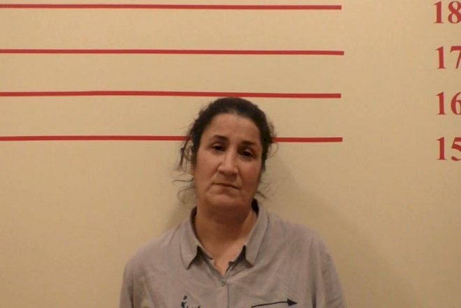    40 min manat “atdı”, tanınmamaq üçün hicaba keçdi - Azərbaycanda   