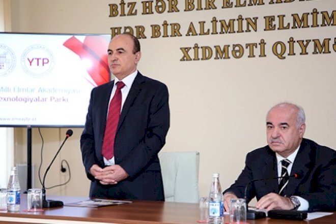    Elton Məmmədov kollektivə təqdim edildi - Foto   