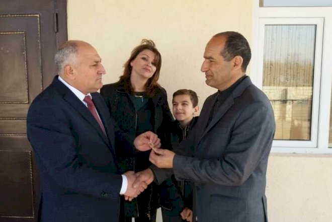    25 şəhid ailəsinə və müharibə əlilinə ev verildi - Fotolar   
