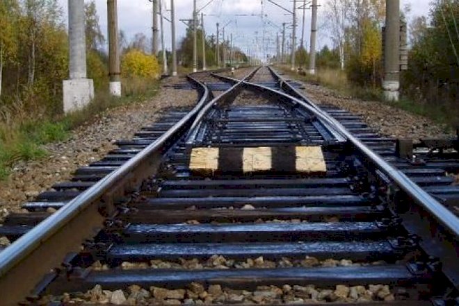    Azərbaycanda qatar avtomobillə toqquşdu: Ölənlər var   
