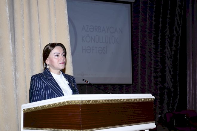    Xanım icra başçısı könüllülərlə görüş keçirdi - Fotolar   