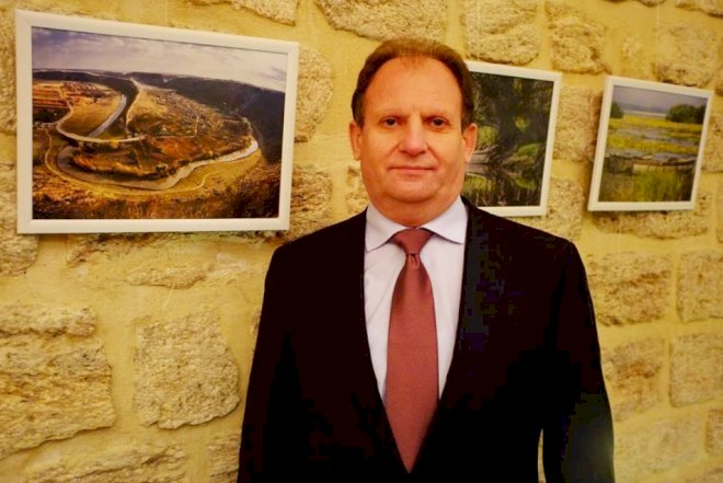    Moldova Bakıdakı səfirini geri çağırdı   