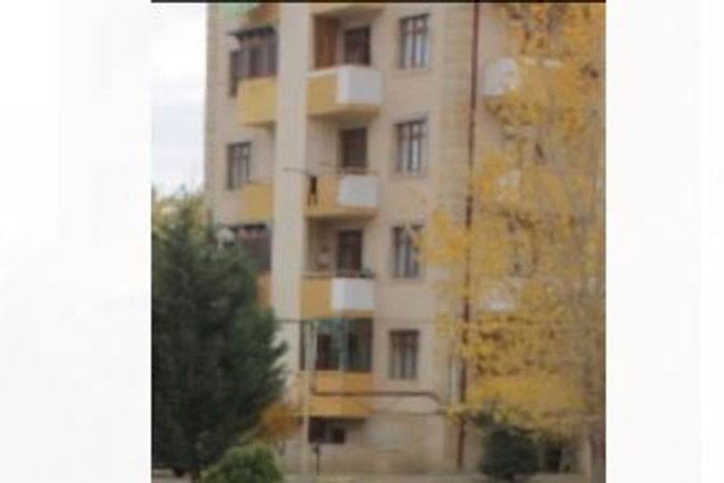    Azərbaycanda 2 yaşlı uşaq beşinci mərtəbədən yıxıldı -   Foto