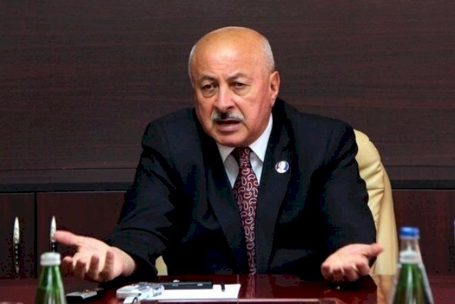    “Ölüm-itim dünyasıdır, yeyəndə...” -   7 il vəzifədə qalan icra başçısı müğənnimizi də özündən çıxardı