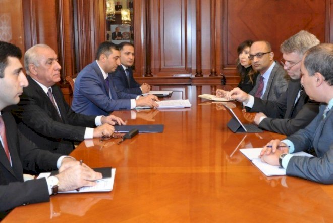    Baş Nazir Dünya Bankının Cənubi Qafqaz üzrə regional direktoru ilə görüşdü   