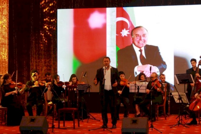    Yevlaxda Heydər Əliyevin anım mərasimi keçirildi   
