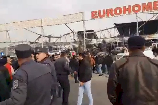    “EuroHome”da mağazaları yananlar Sumqayıt yolunu bağladı –   Aksiya + Video