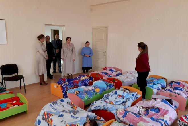    Xanım icra başçısı Aşağı Güzdək qəsəbəsində sakinlərlə görüşdü - Fotolar   