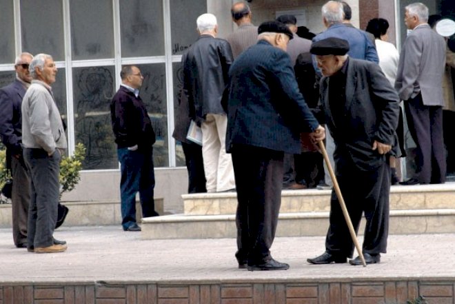    Nazirlikdən pensiyaçılara xəbərdarlıq: Zəng edib pensiyanın artdığını desələr...   