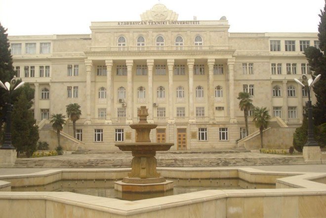   Bu universitetin tarixində ilk: Qadın dekan seçildi - Foto   