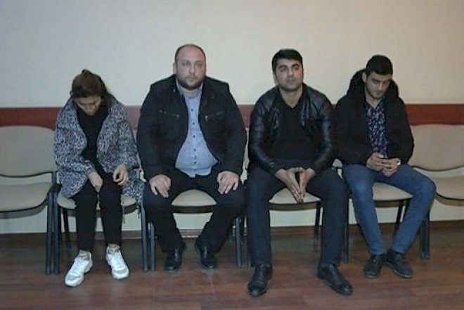    Jurnalist vəsiqəsi ilə dələduzluq edən dörd nəfər tutuldu -   Video