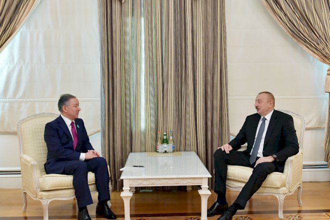    Prezident daha bir görüş keçirdi - Foto   