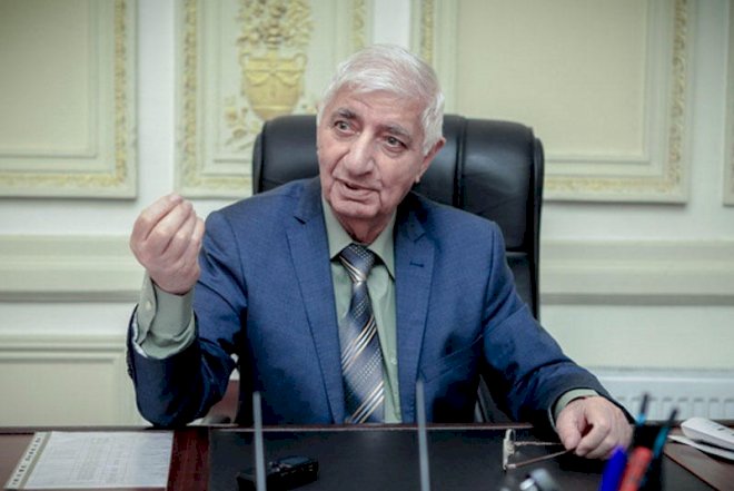    “Neyləyəsən Bostanıq...” - Xalq şairi AYB-nin 85 illiyinə şeir həsr etdi   
